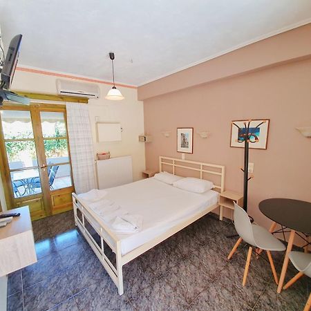 Alexaria Holidays Apartments Frinion Ngoại thất bức ảnh